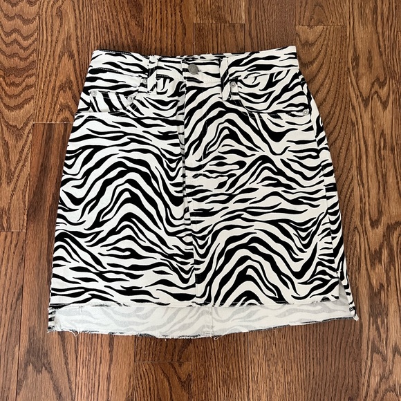 Aritzia Wilfred Free Zebra Print Skirt - Picture 2 of 6